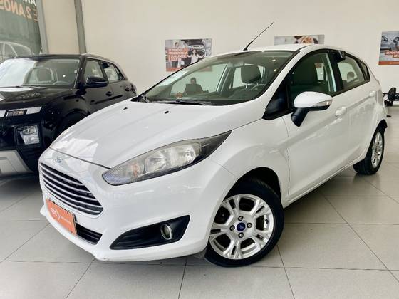 FORD FIESTA 1.6 SE HATCH 16V FLEX 4P POWERSHIFT